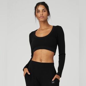 NWT Alo Yoga White Long Seamless Cropped Serene Top